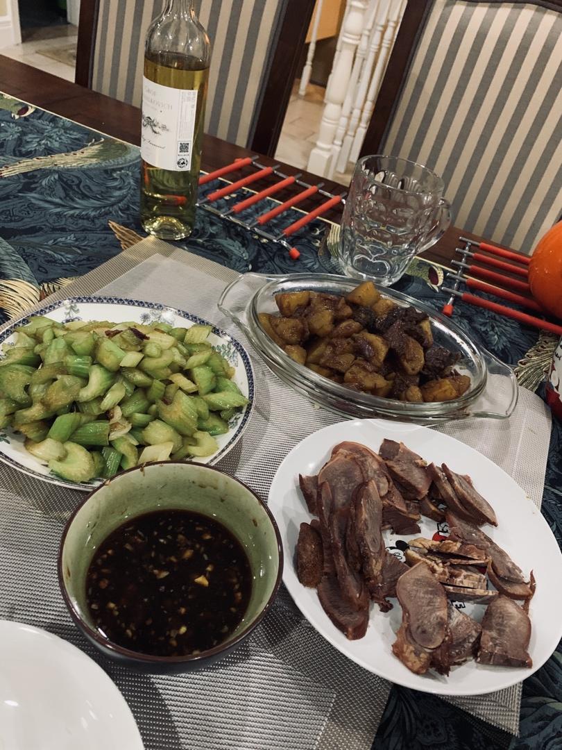 偷来的幸福，感恩围坐在一起的每一餐