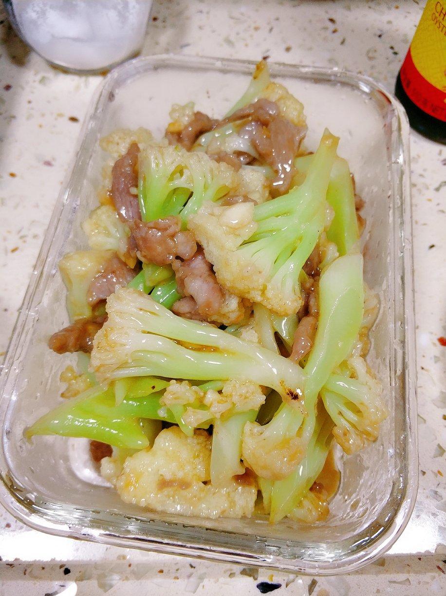 瘦肉炒白菜花