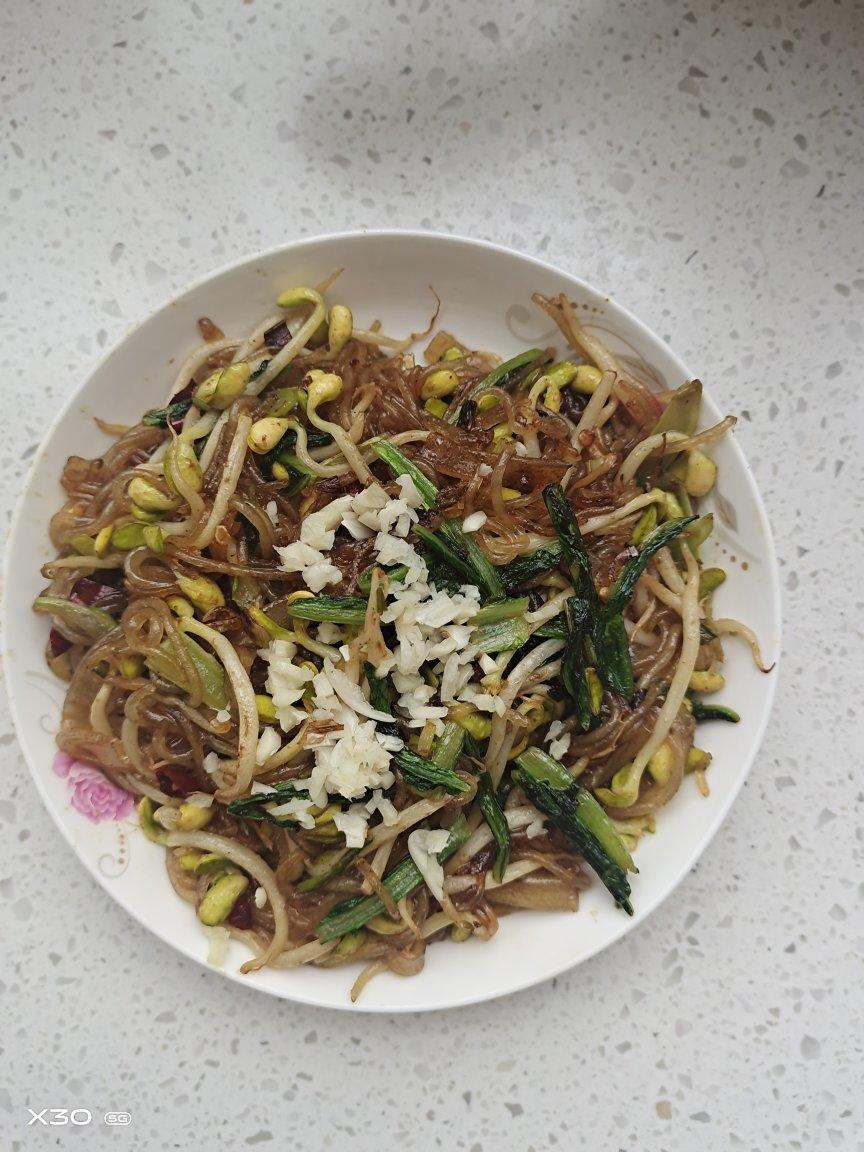 黄豆芽炒粉条