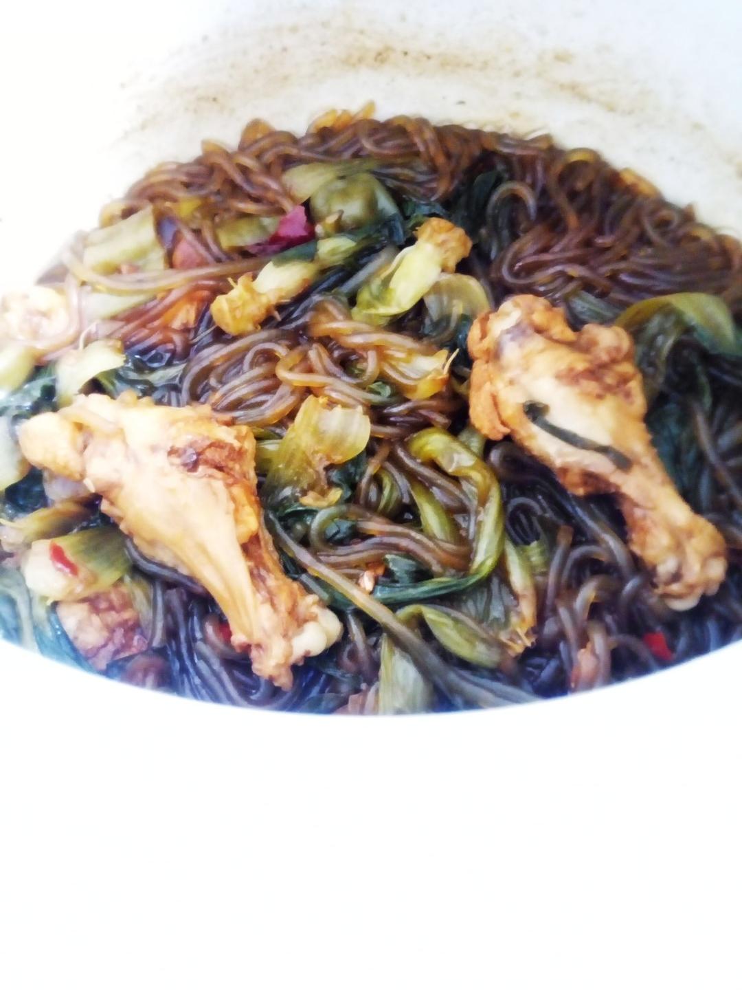 红薯粉丝煲 Glass Noodle Hotpot