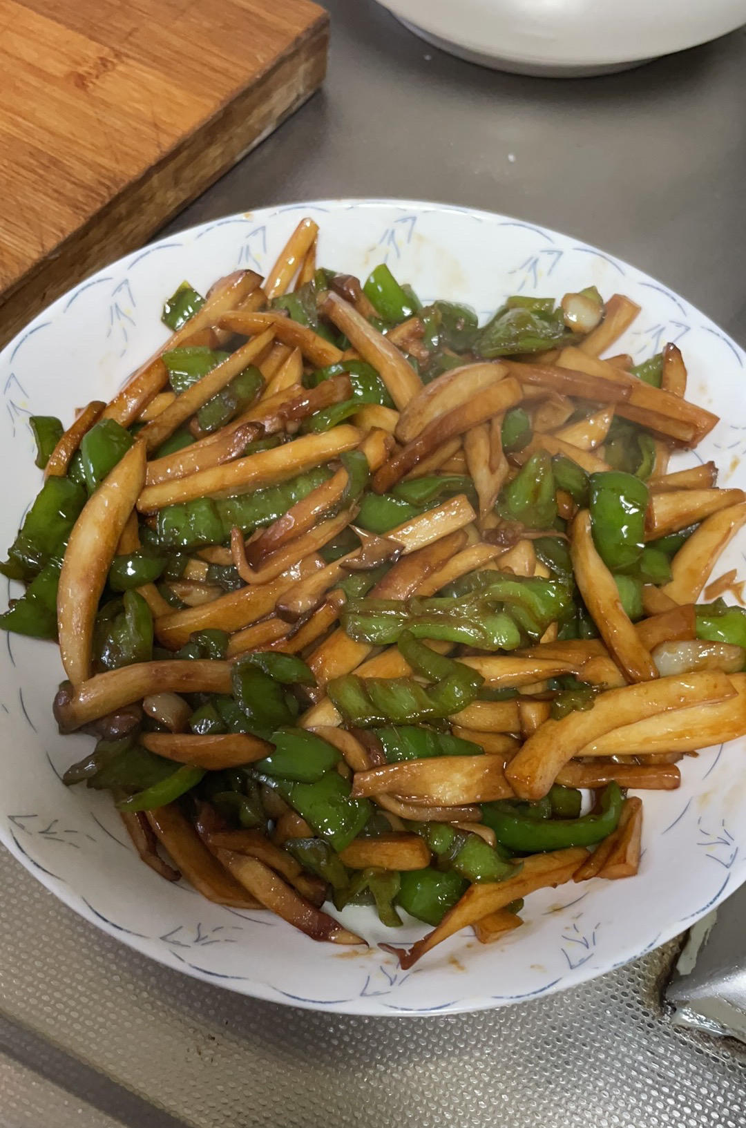 青椒素炒杏鲍菇