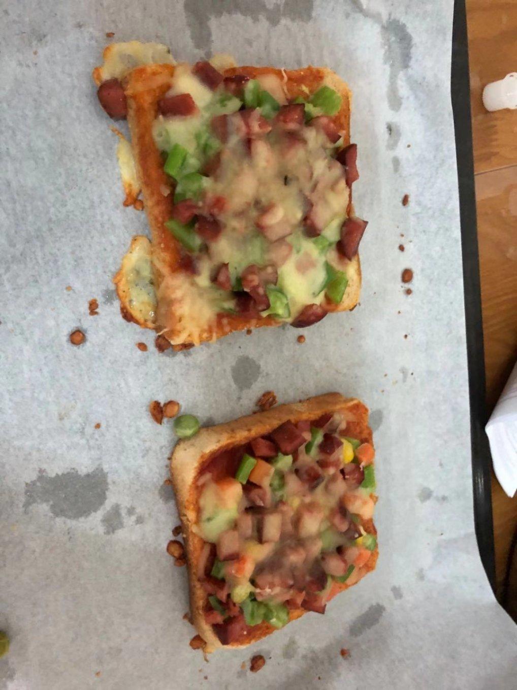 超好吃面包披萨🍕