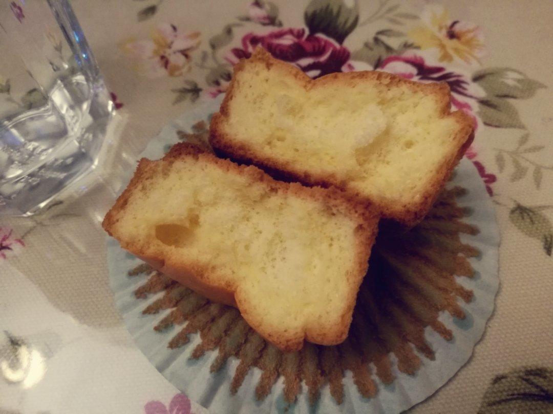 椰蓉棉花纸杯蛋糕