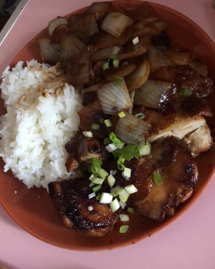 黑椒鸡腿饭