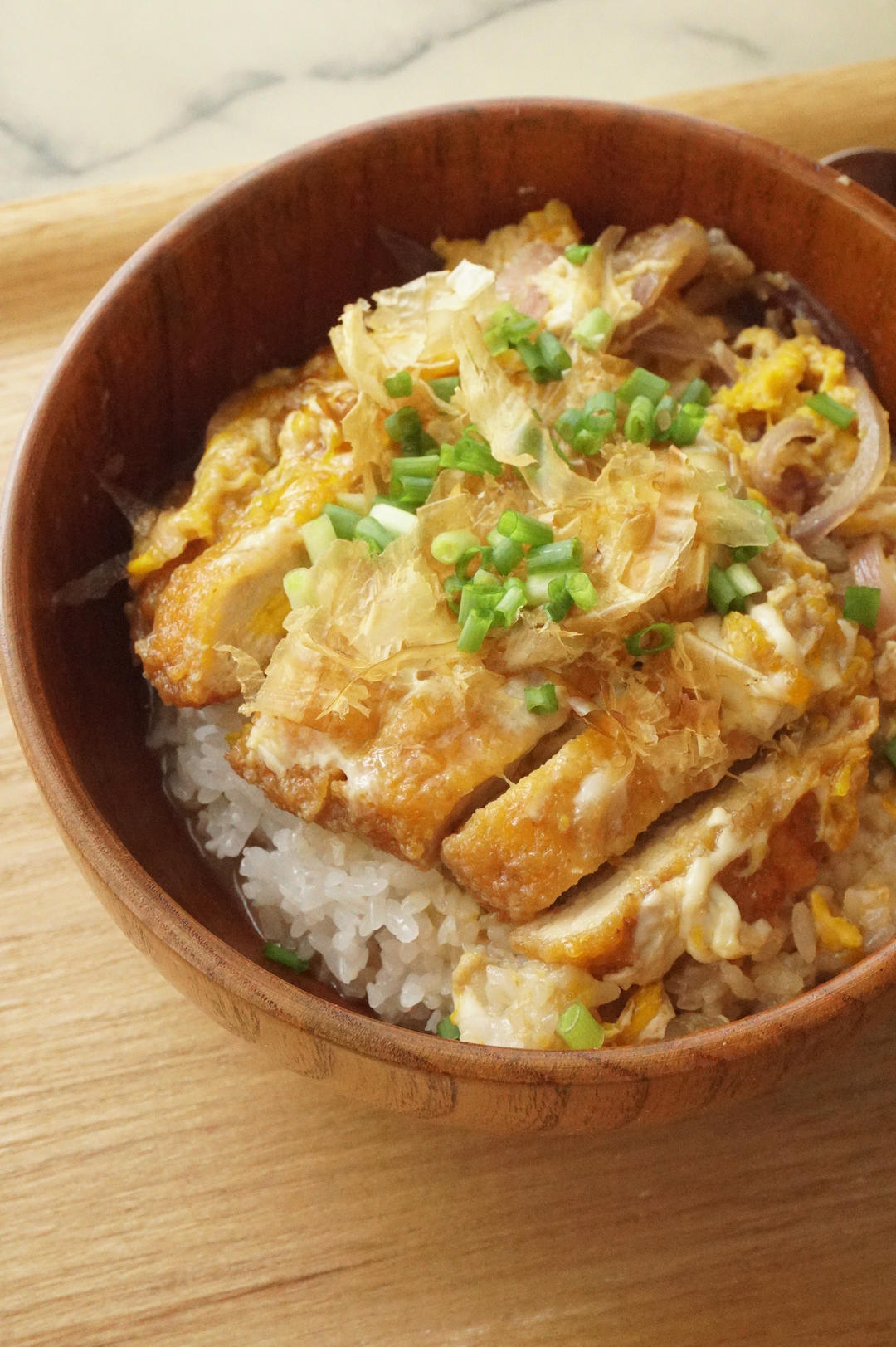 日式炸猪排盖饭（カツ丼）