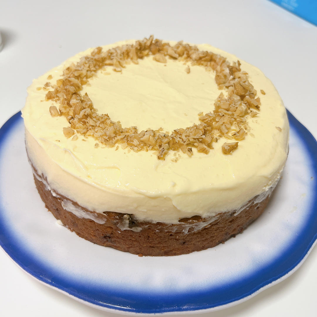 【经典胡萝卜蛋糕】 不需打发的简单快手蛋糕，胡萝卜的华丽变身 绝妙的消耗胡萝卜方法