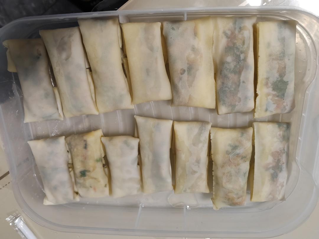 用学做的春饼包春卷炸来吃