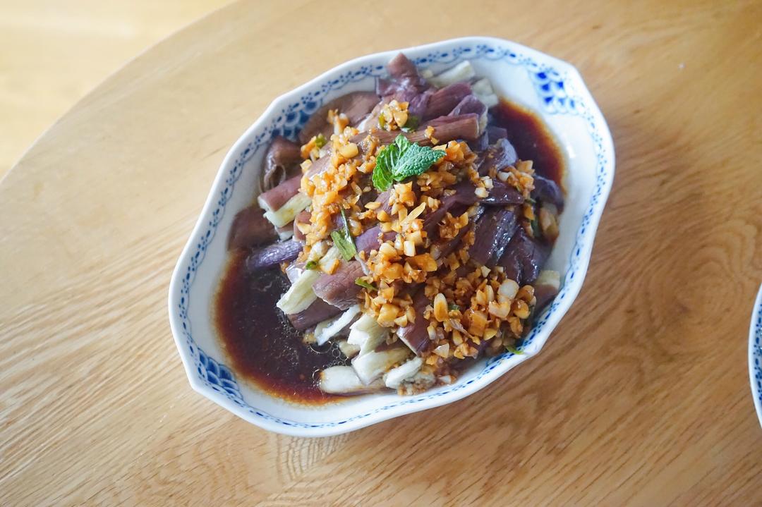 凉拌茄子的做法