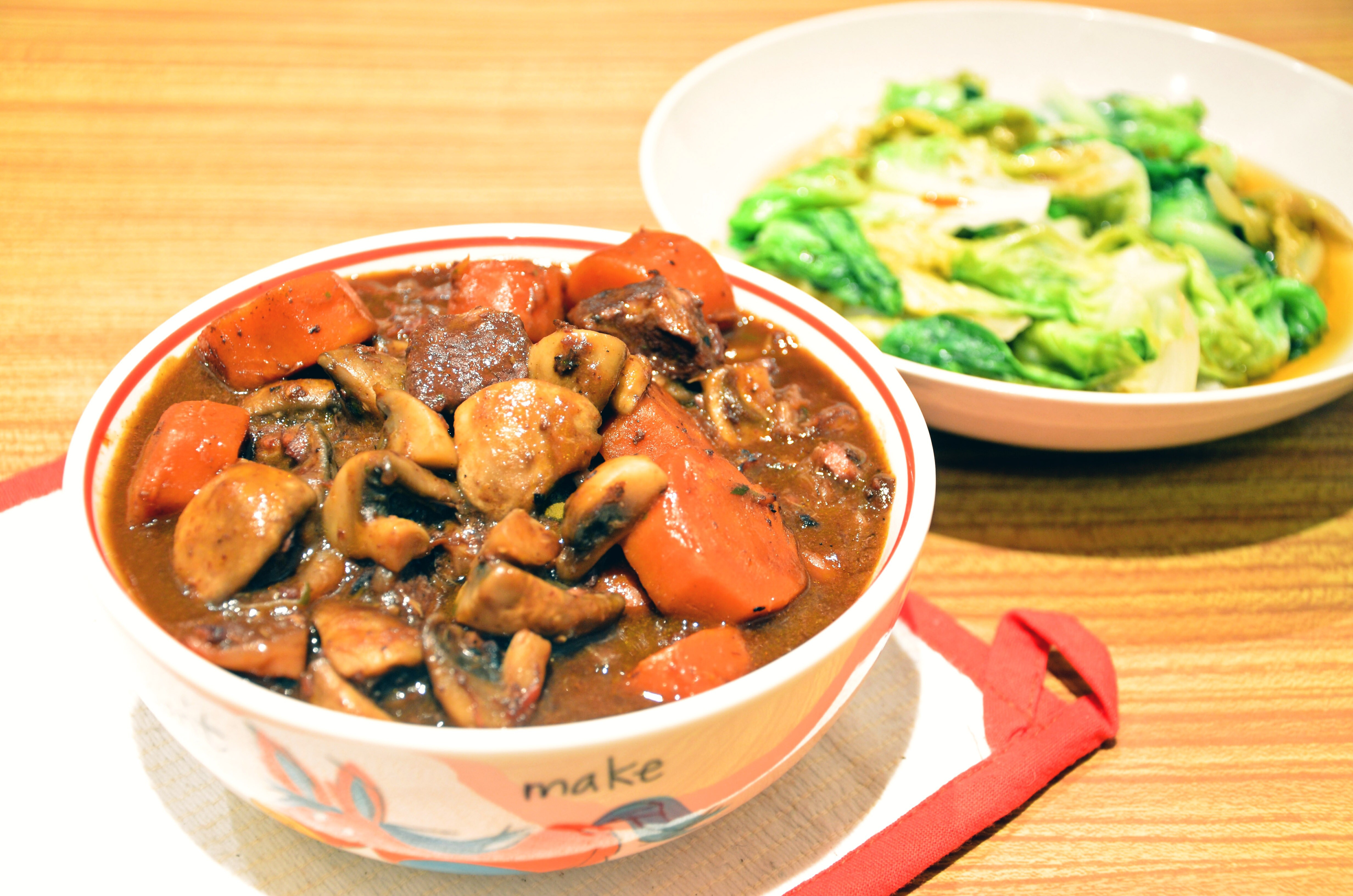红酒炖牛肉