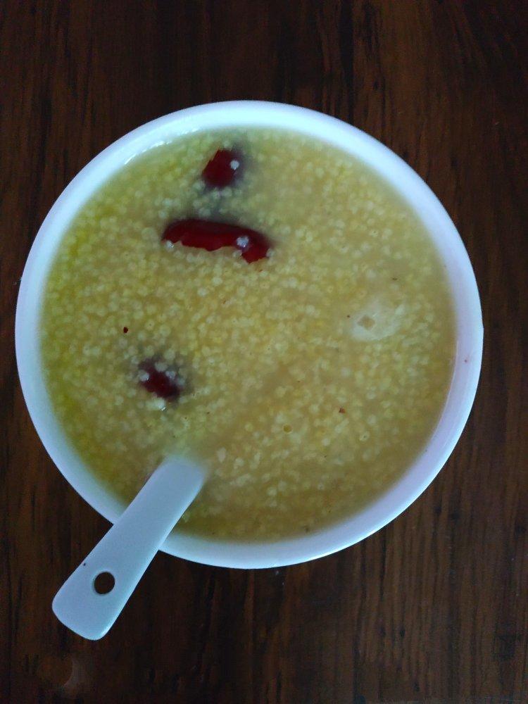 阿哦0605做的红枣小米粥