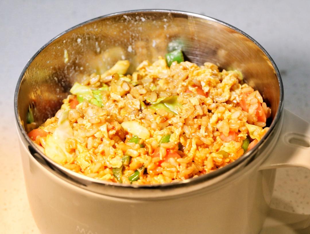 超级好吃的酱油火腿蛋炒饭！