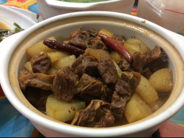 萝卜牛腩煲