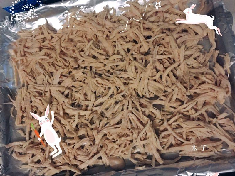烤鸡胸肉丝（猫咪零食）的做法