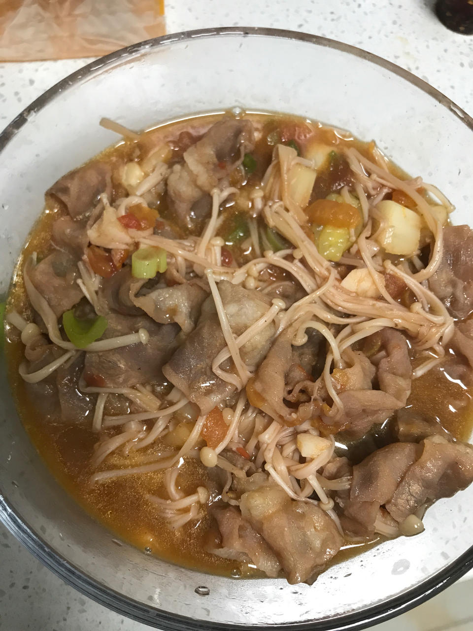 金针菇番茄肥牛卷