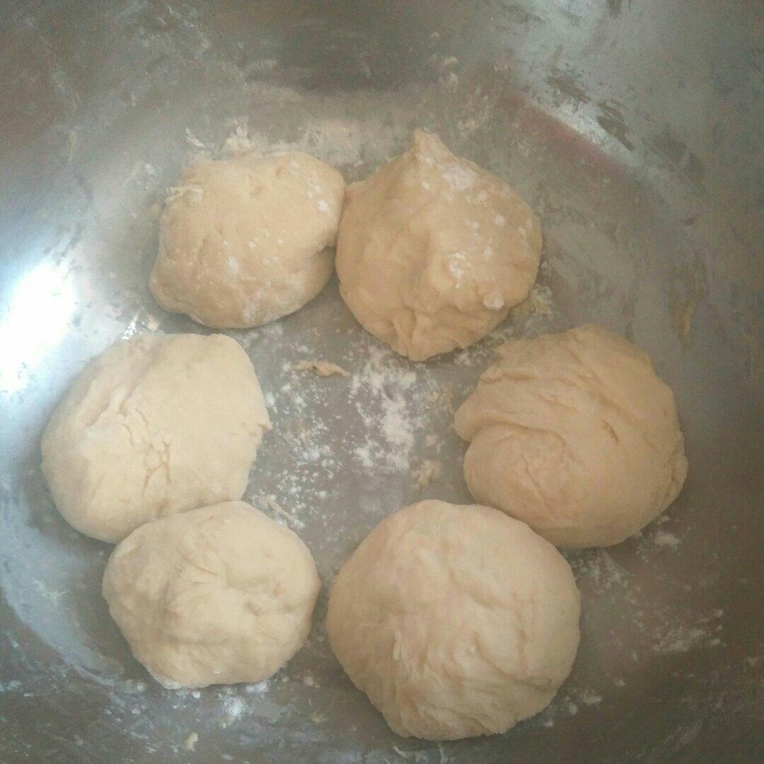 黄油面包卷