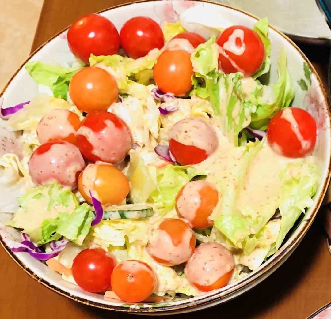 芝麻酱生菜沙拉