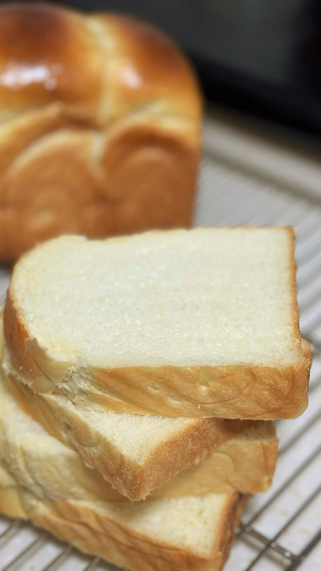 奶香纯粹的重料淡奶油吐司