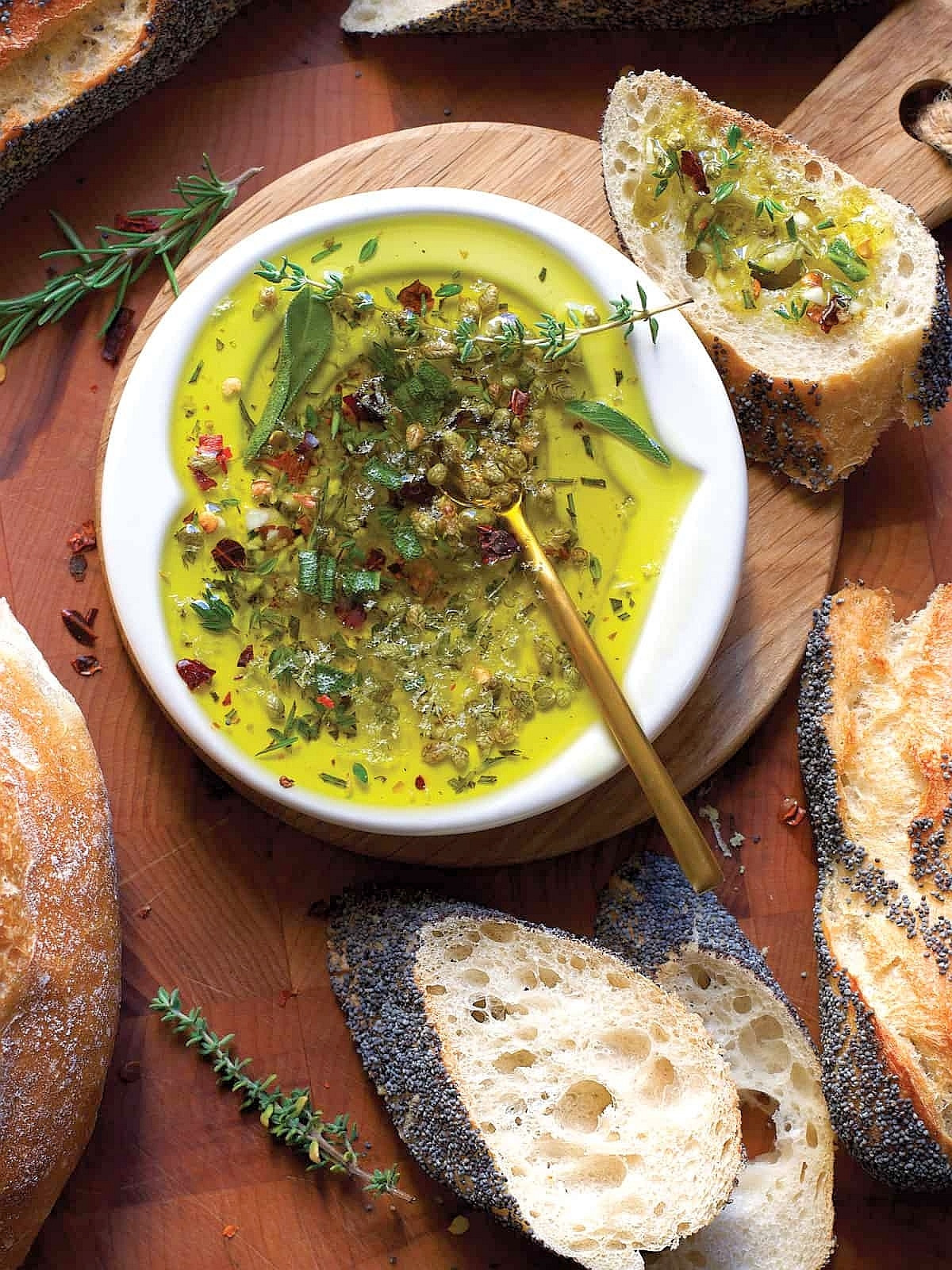 希腊橄榄油面包蘸料（Greek Olive Oil Bread Dip）的做法