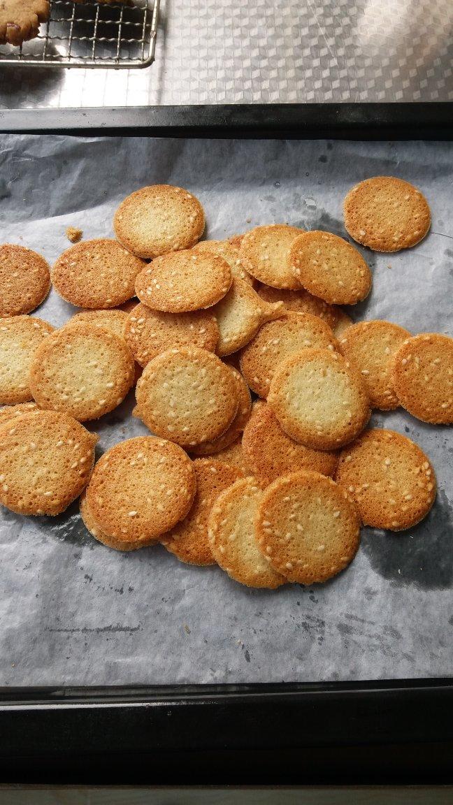 免打发‼️简单几步搞定的芝麻薄脆饼干‼️嘎嘣脆