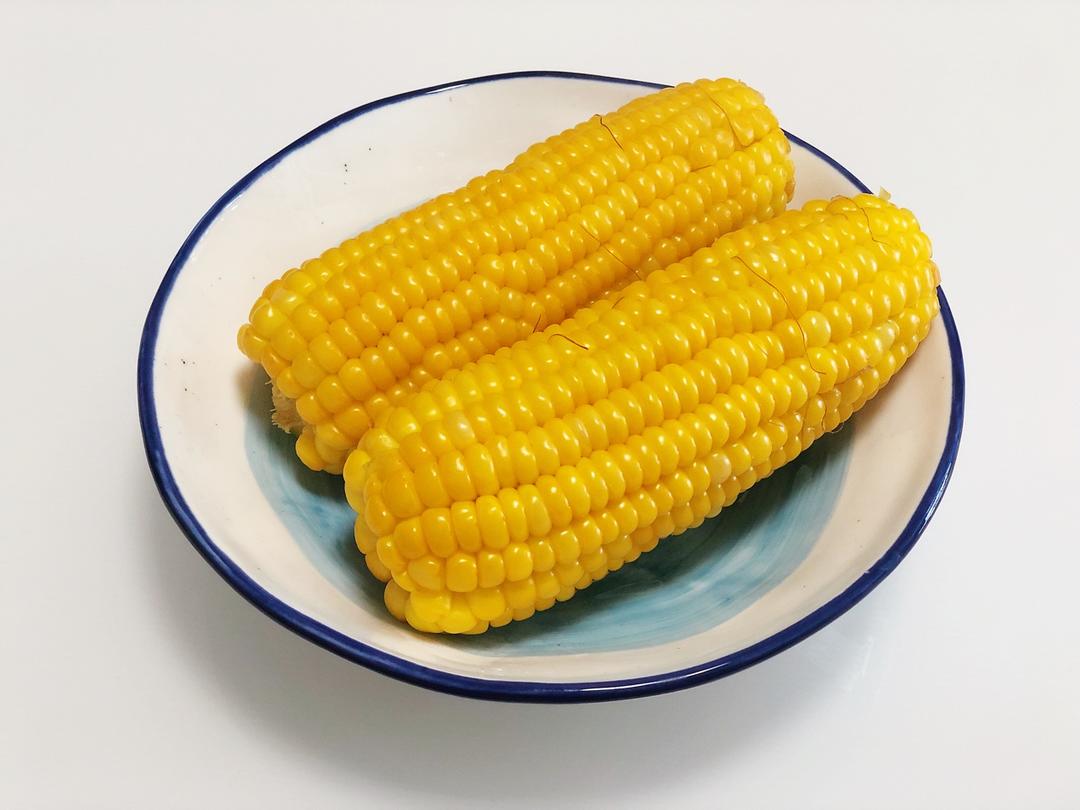 清煮甜玉米