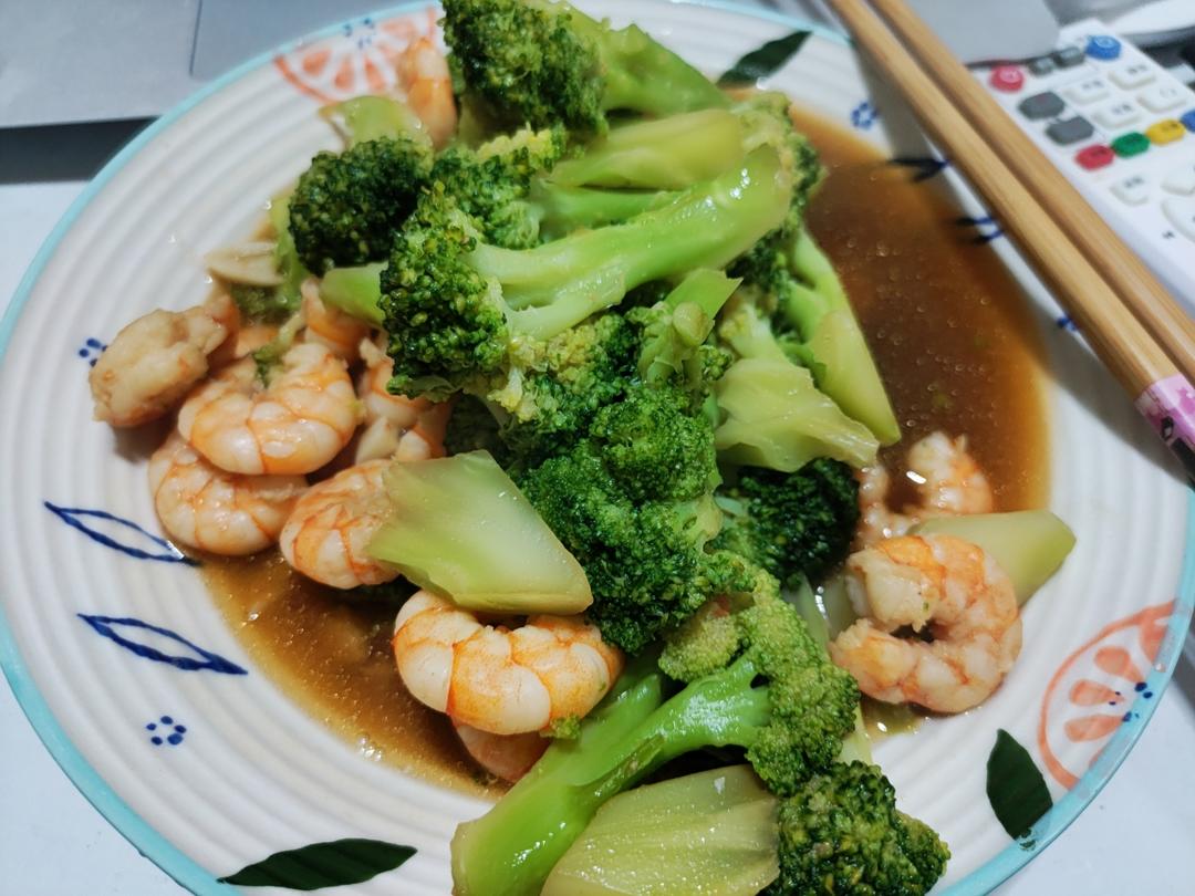 减肥去脂的西兰花炒虾仁