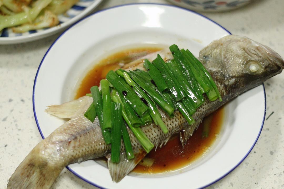 清蒸鲈鱼