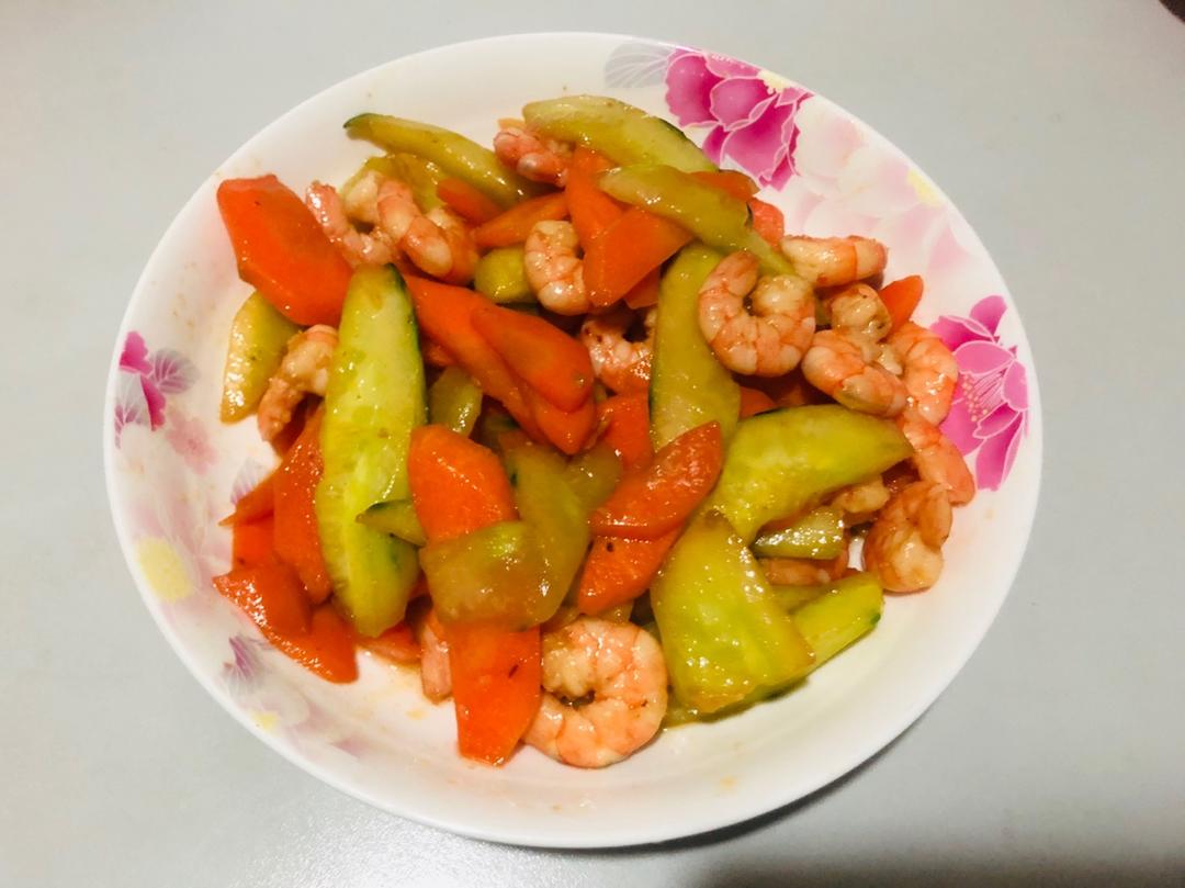 虾仁炒黄瓜胡萝卜