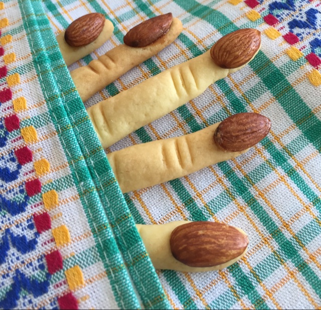 万圣节女巫的手指