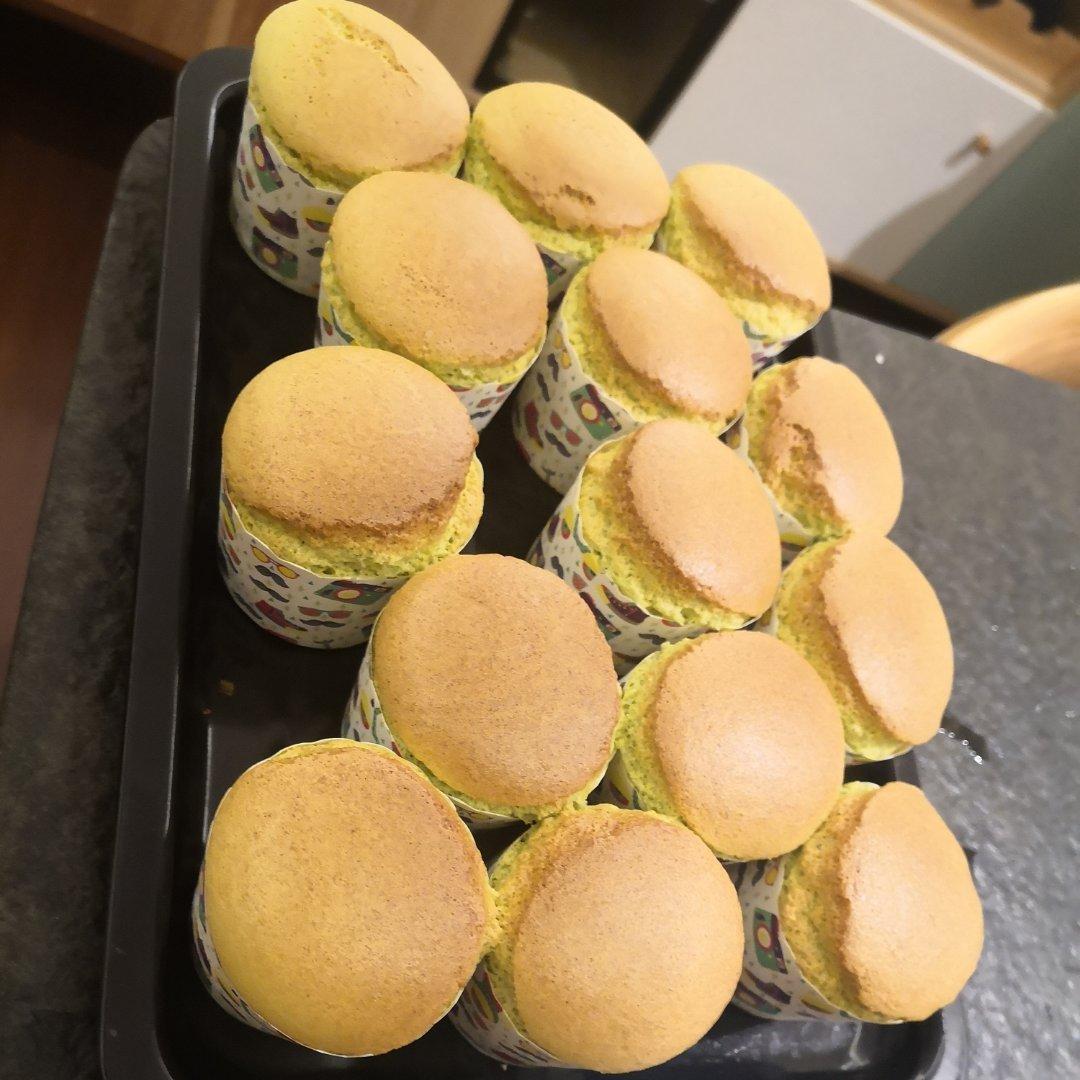 凉了也不回缩的戚风纸杯蛋糕🍰超级绵软 适合宝宝吃哦