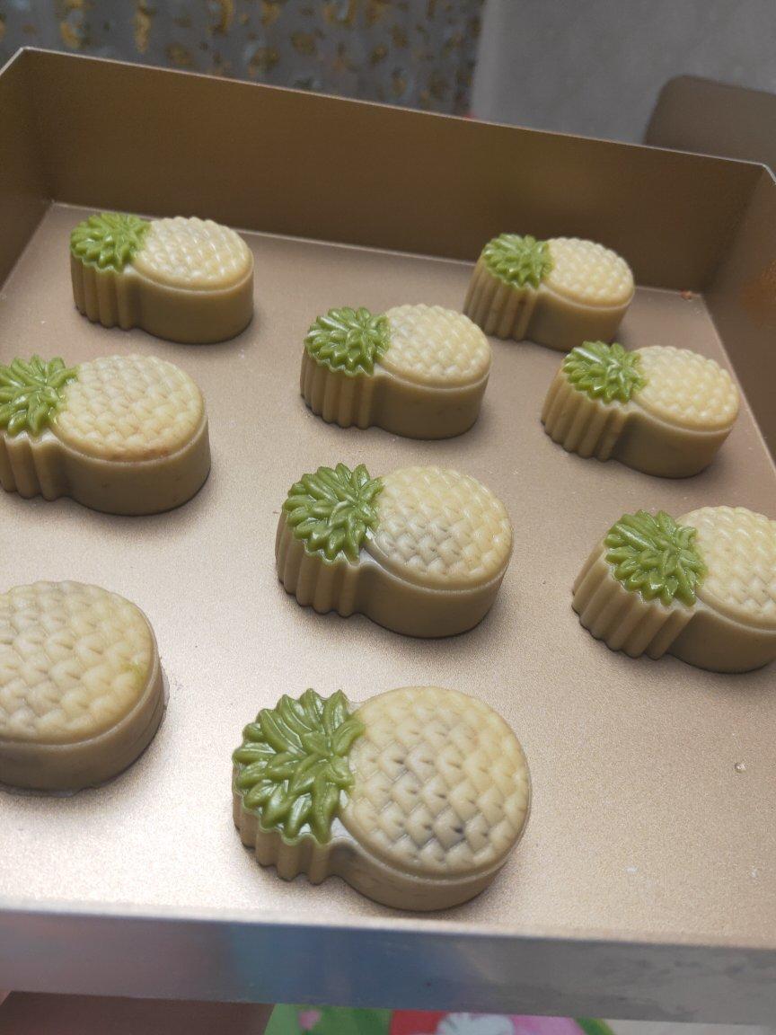 广式月饼通用饼皮（内附凤梨小菠萝🍍月饼的详细做法）