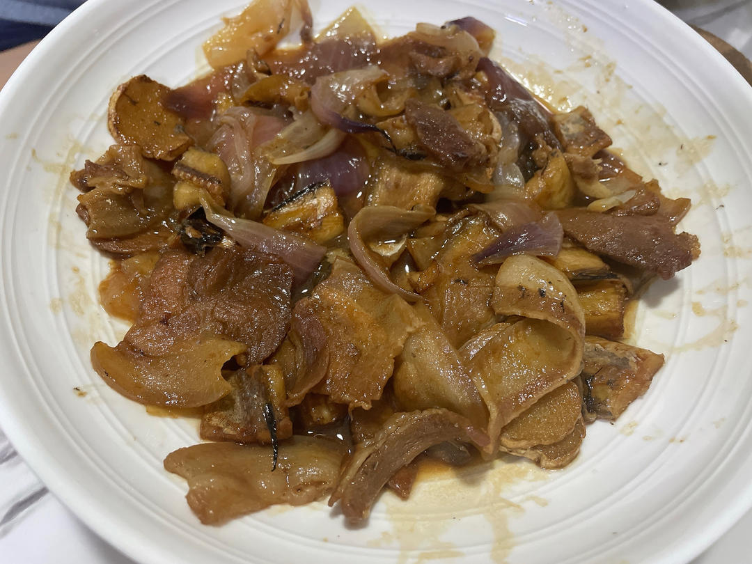 鳗鱼干烧肉
