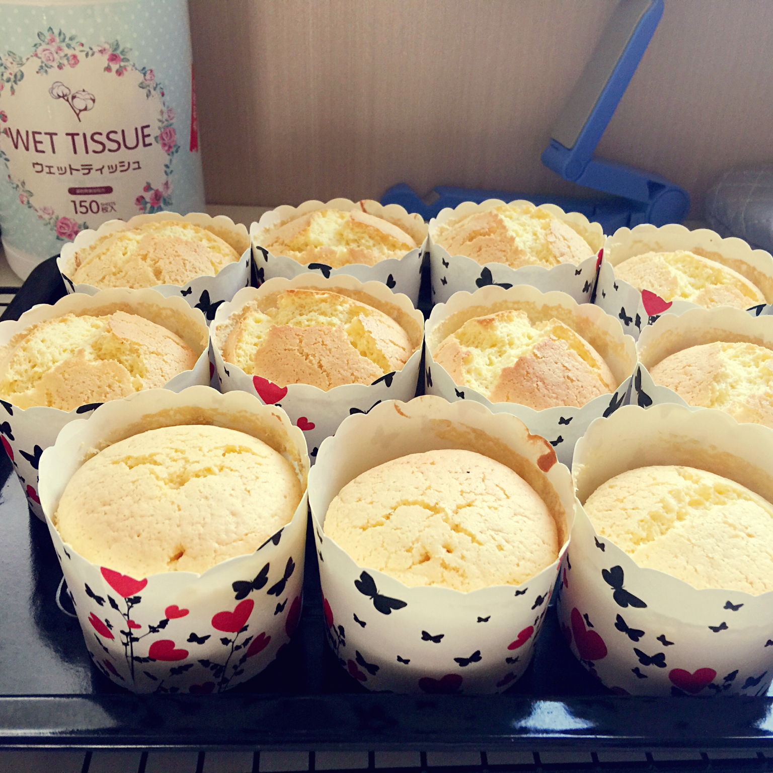 半山朵妈做的纸杯蛋糕