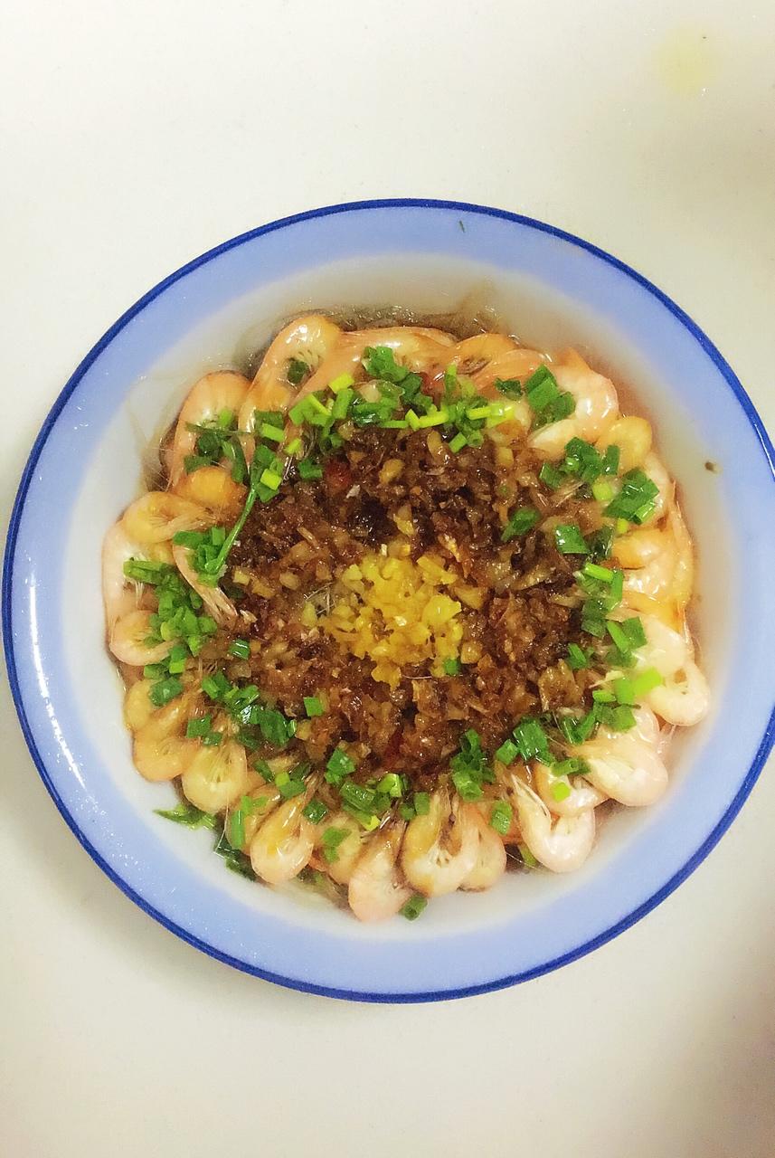 虾最美味的吃法必须是这个——蒜蓉蒸虾（多动图，孔瑶的食谱）