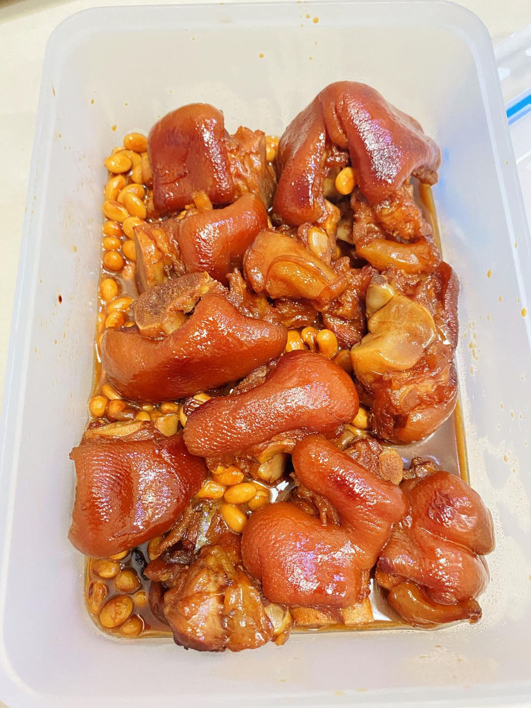 流口水的黄豆炖猪蹄