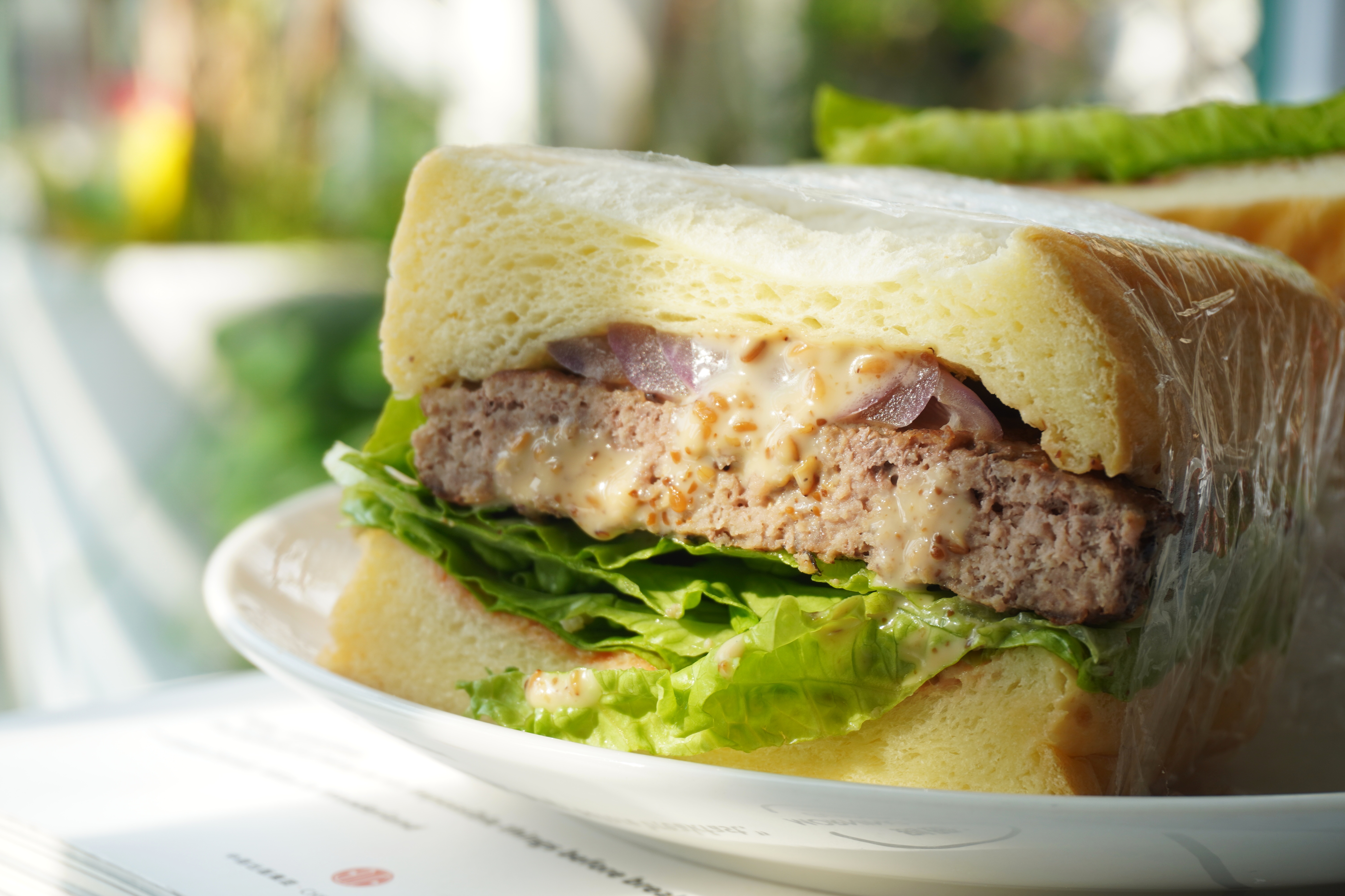 美味洋葱牛肉三明治，给你能量满满的一天