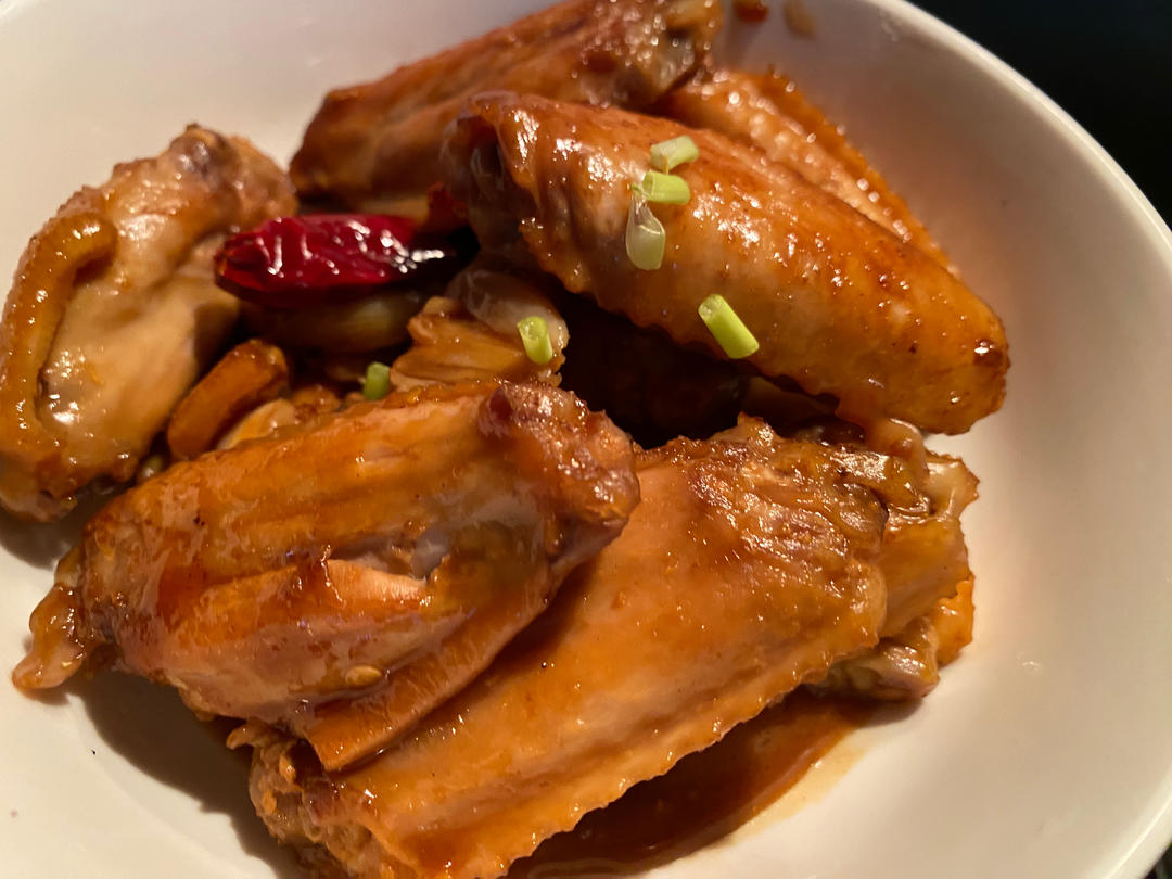 妈妈家的味道，吃了停不下来的红烧鸡翅