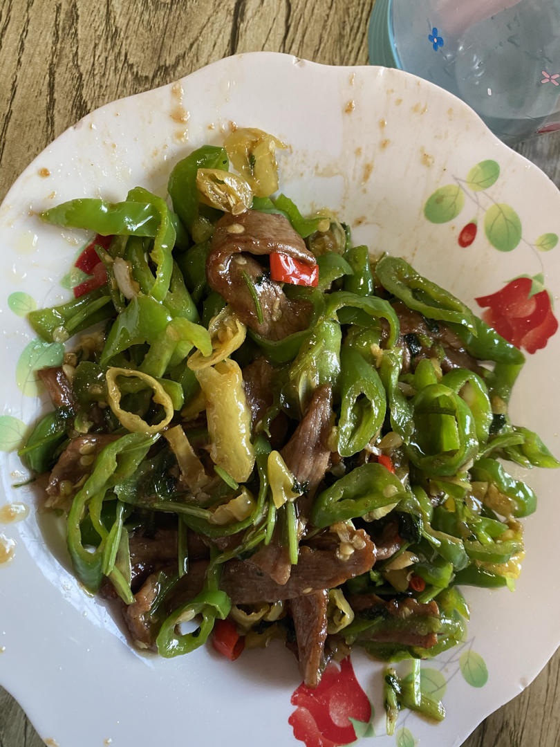 小炒牛肉（肉嫩味香）