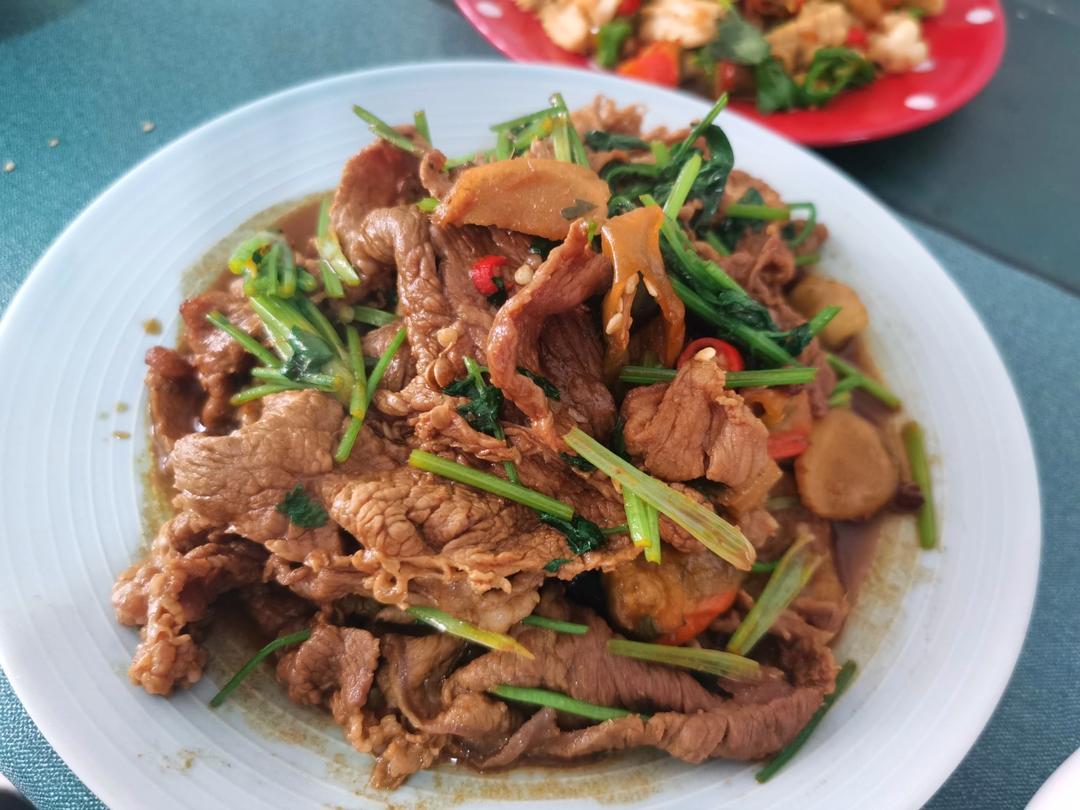 香菜牛肉
