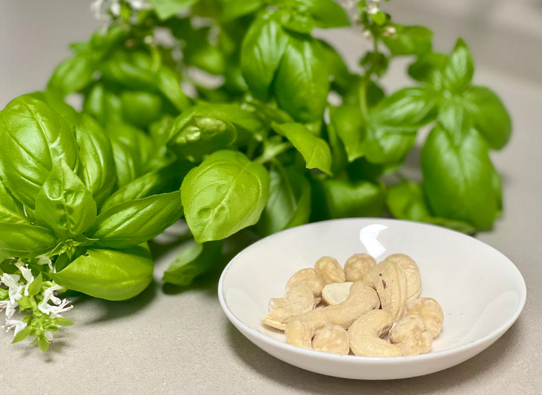 自制新鲜Pesto 传统罗勒松仁青酱意面酱