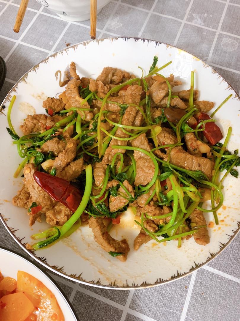 小炒黄牛肉（湘菜）