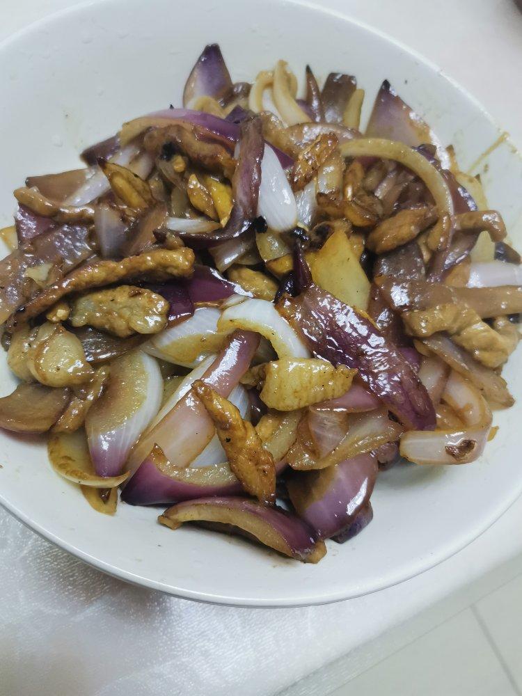 洋葱炒肉