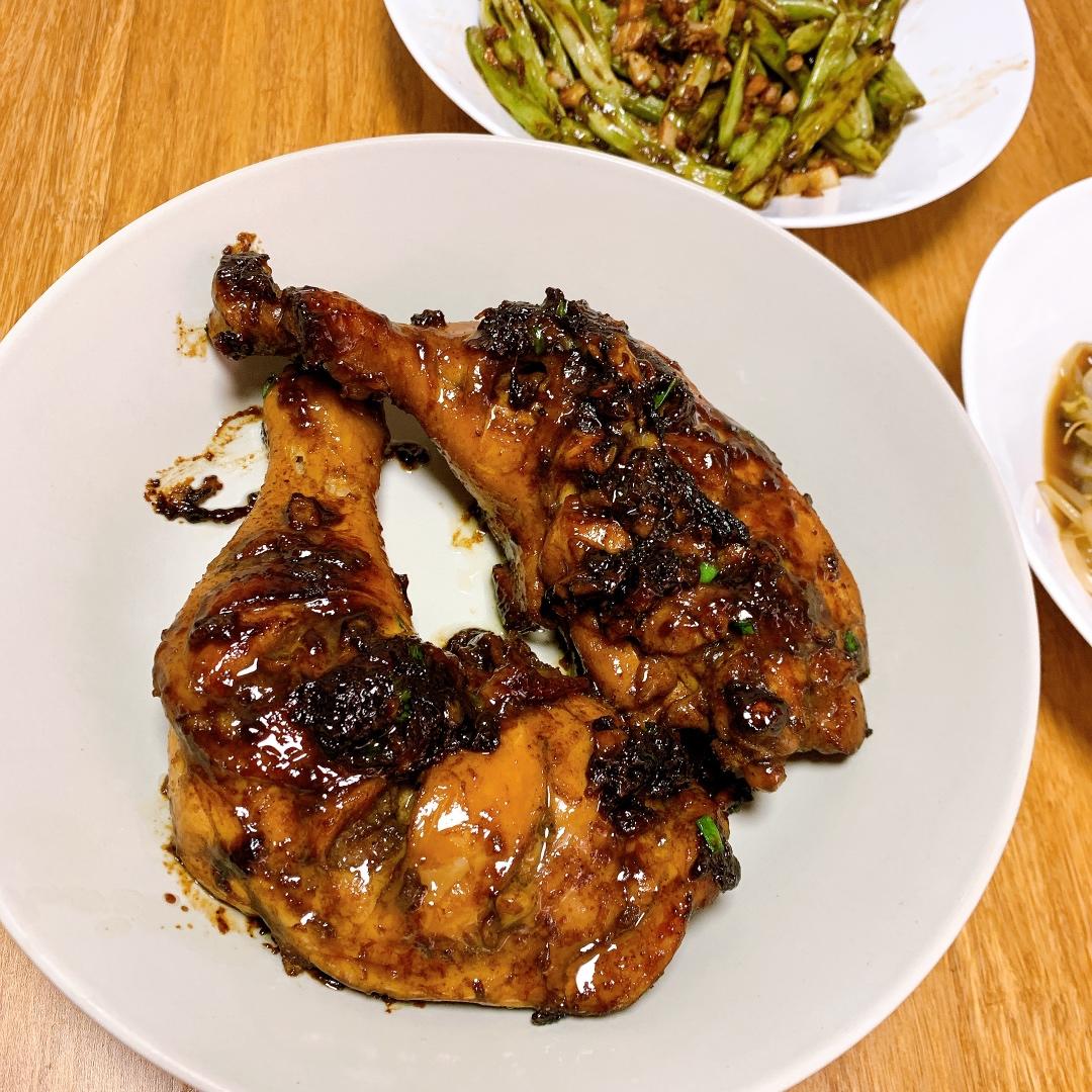 🔥好吃到飙泪的秘汁多汁蒜香鸡腿，鲜嫩到流口水。