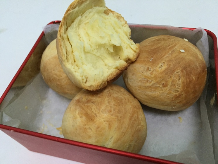 大人小孩都爱不释口的【蜂蜜牛奶小餐包】