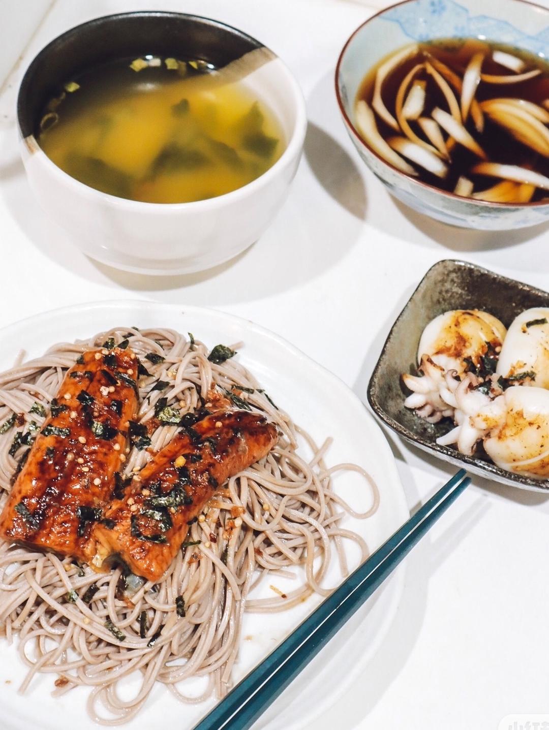 低脂饮食.鳗鱼荞麦面