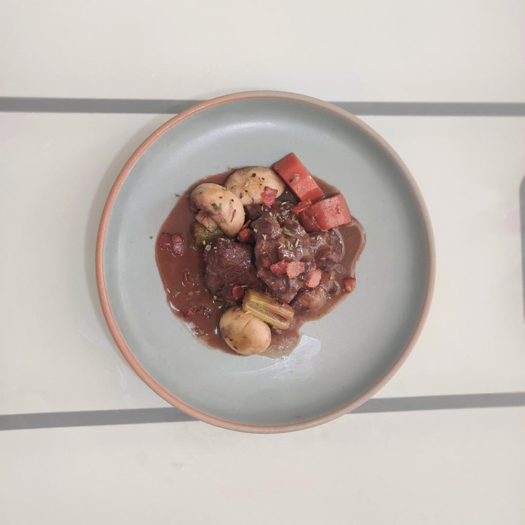 勃艮第红酒炖牛肉boeuf bourguignon（无铸铁锅也能做）