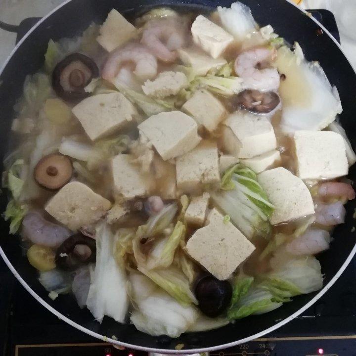 白菜炖冻豆腐