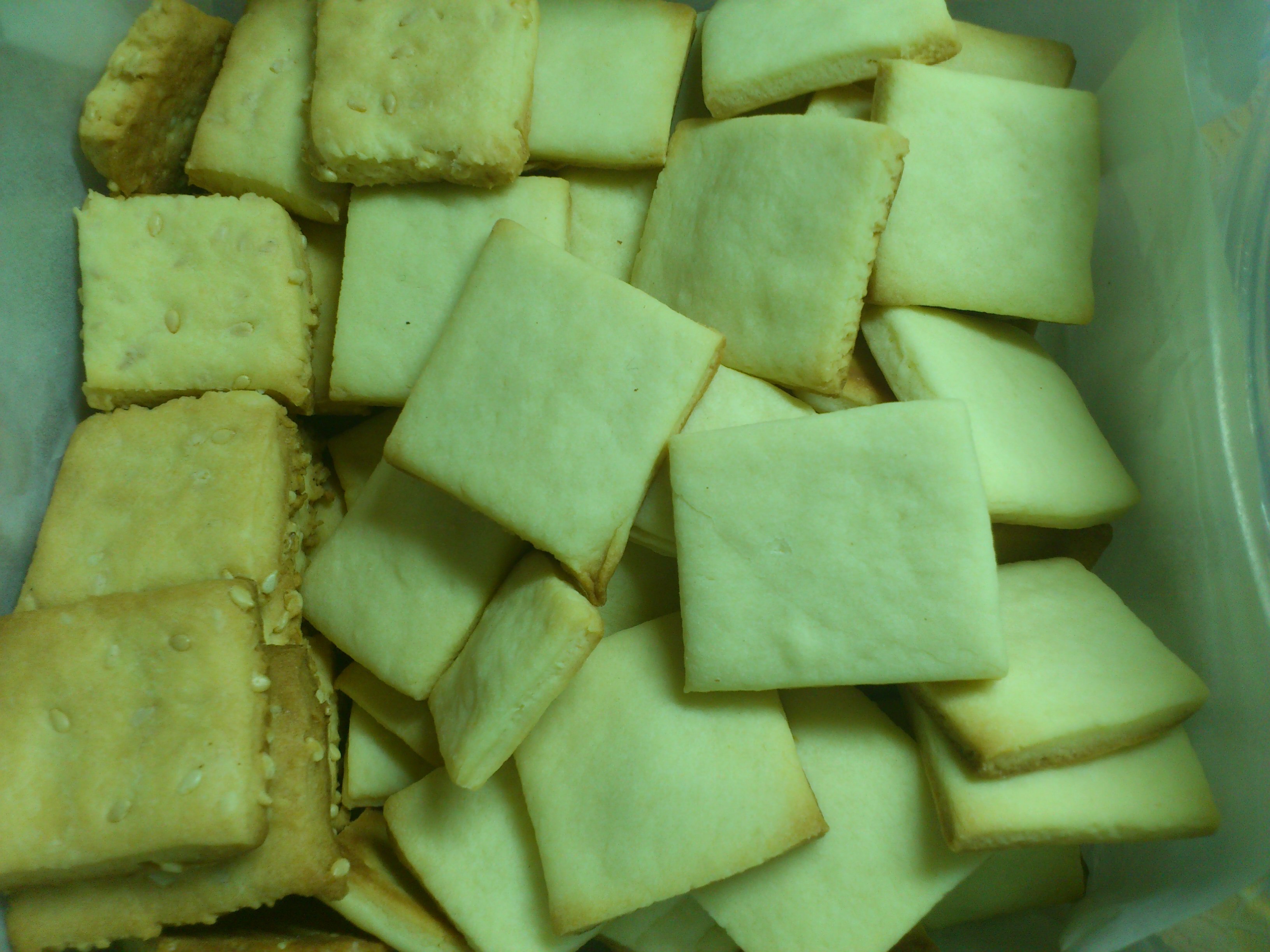 牛奶方块小饼干