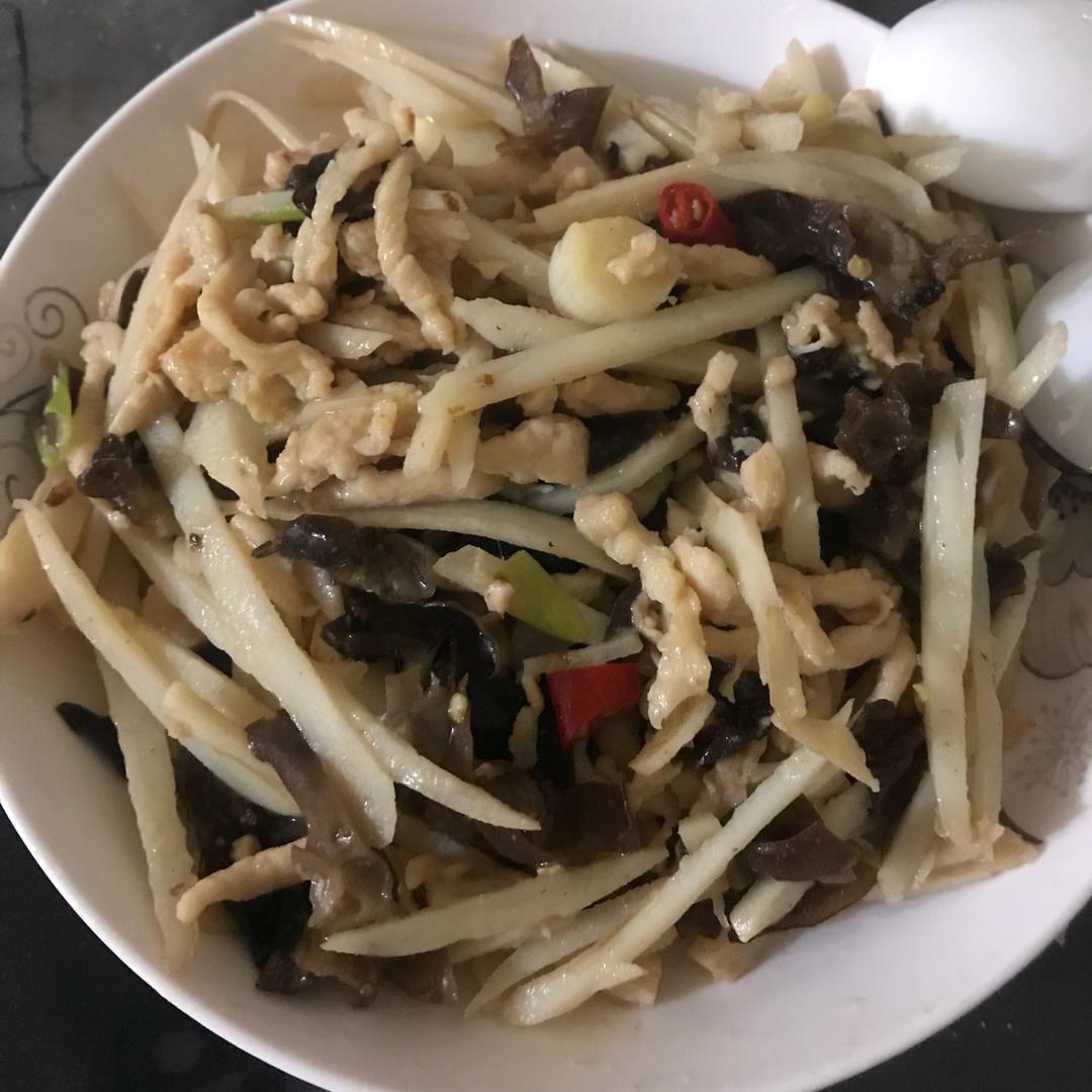 莲菜（莲藕）炒肉丝