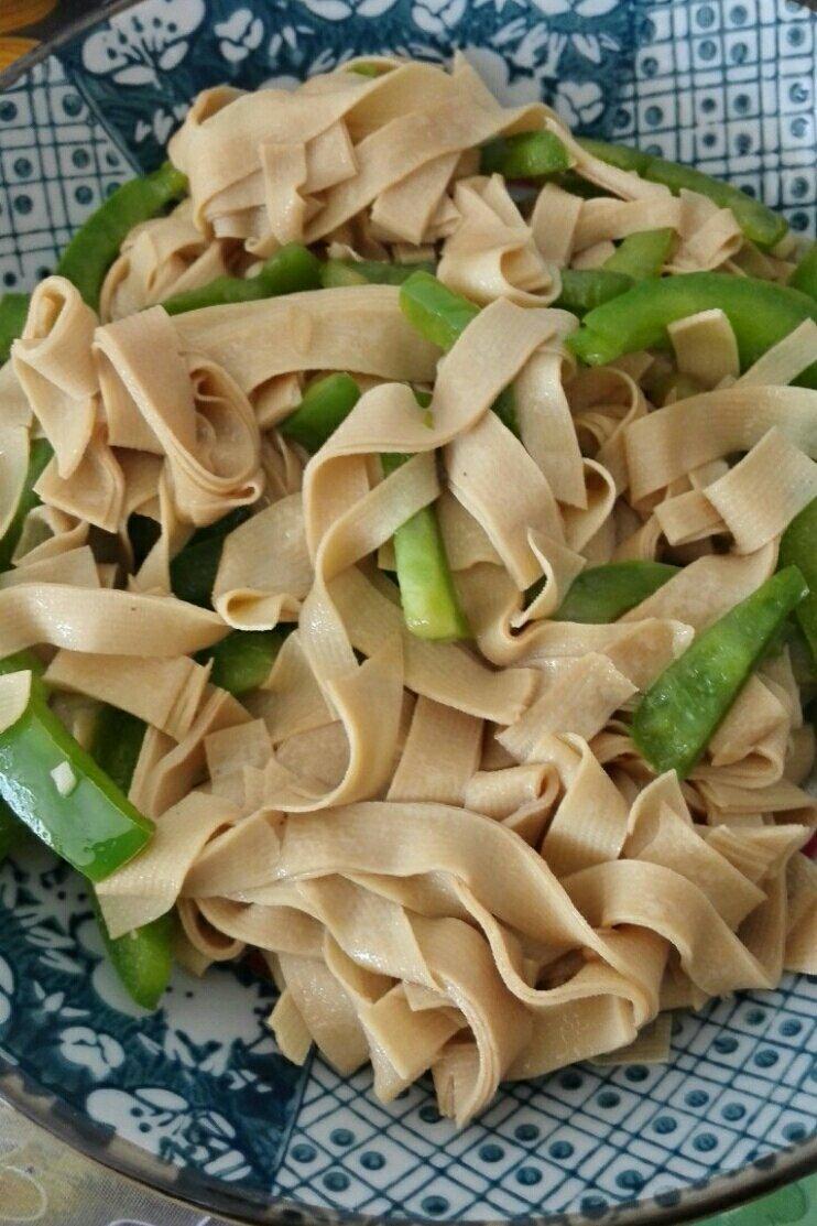 尖椒豆腐皮