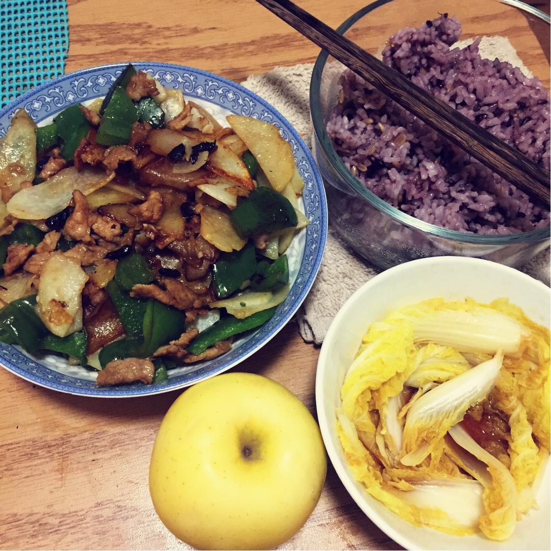 肉炒青椒土豆片
